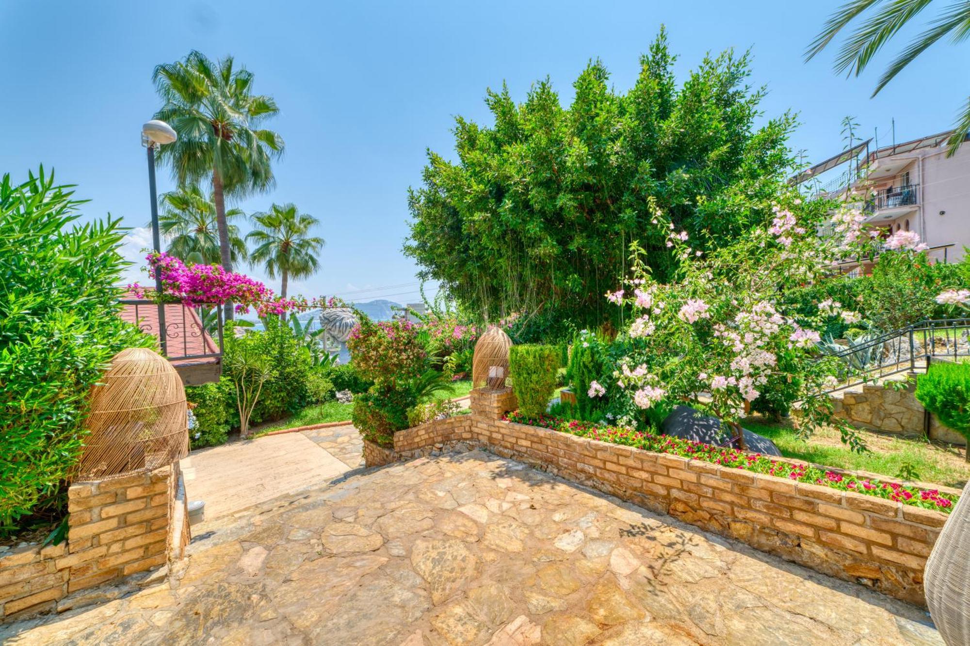 Illusion Beach & Clubhotel - Adults Only Alanya Exterior photo